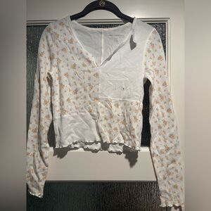 American Eagle White Top / Baby Tee with Yellow/Orange Floral Design